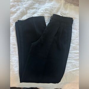 Aritzia Wilfred Crepette Effortless Pant black regular size 0